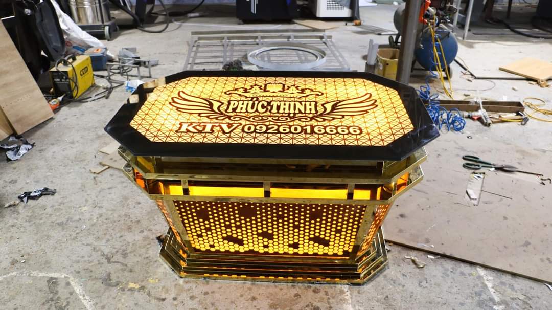Mẫu Bàn Karaoke Đẹp 001